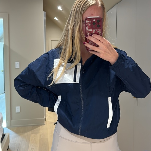 New SAGE Blue Windbreaker with White Accents – Size Small, Sleek & Lightweight - Picture 2 of 5
